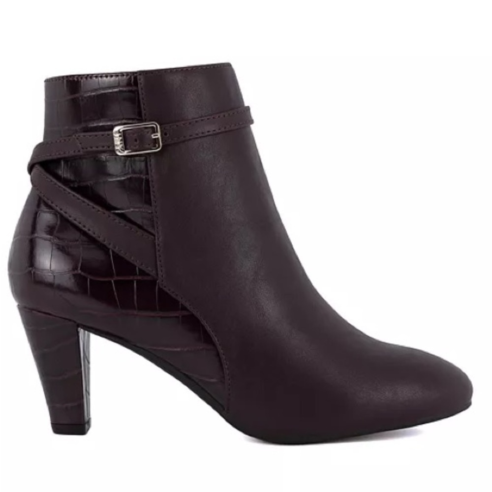 Women's Helini Round Toe Heeled Dress Booties WITH NO BOX